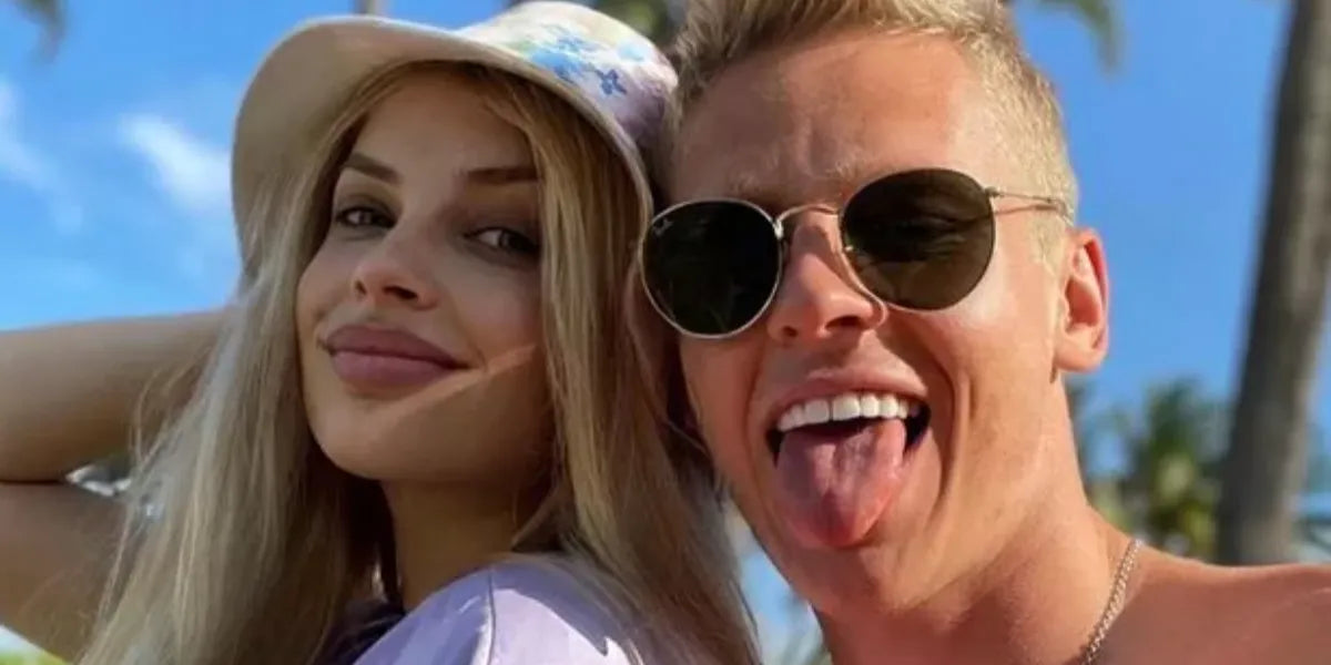 Ray-Ban Round Metal 3447 001 - As Seen on Selena Gomez & Tony Hawk